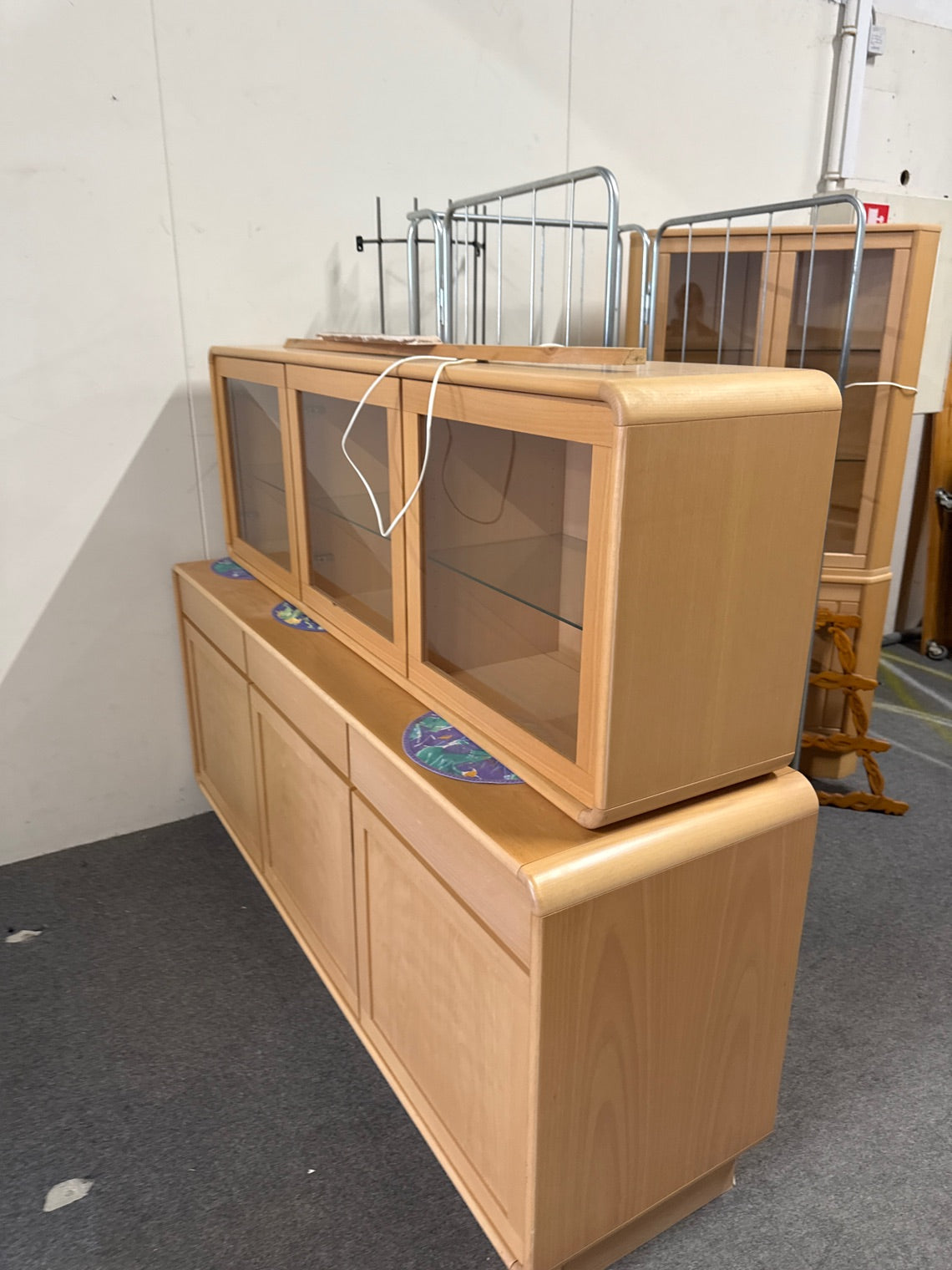 Vitrine top
